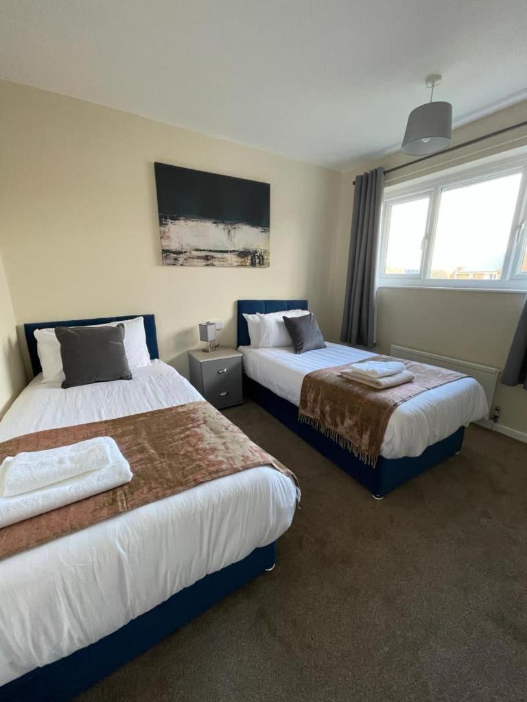 Stunning 3 Bedrooms House With Garden And Free Parking Barnsley Exteriér fotografie