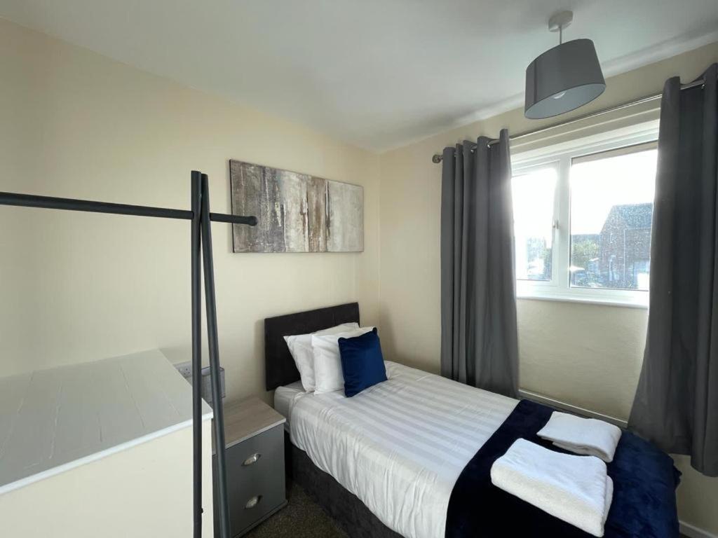 Stunning 3 Bedrooms House With Garden And Free Parking Barnsley Exteriér fotografie